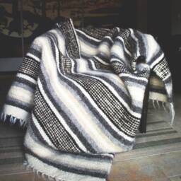 Handmade Organic Wool Weighted Blanket Chunky Knit Bedspread - thumbnail 3