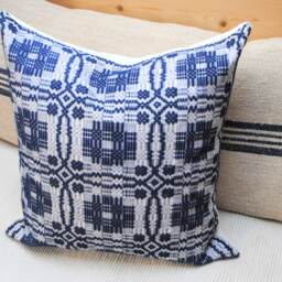 Antique Grain Sack Cushion Cover Blue Geometric Overshot Transylvanian C.1930 - thumbnail 2