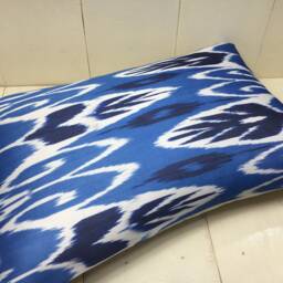 Silk Ikat Pillow Cover, Handwoven Decorative Cushion - 16x24 - thumbnail 4