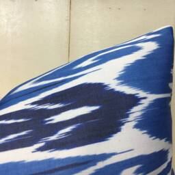 Silk Ikat Pillow Cover, Handwoven Decorative Cushion - 16x24 - thumbnail 3