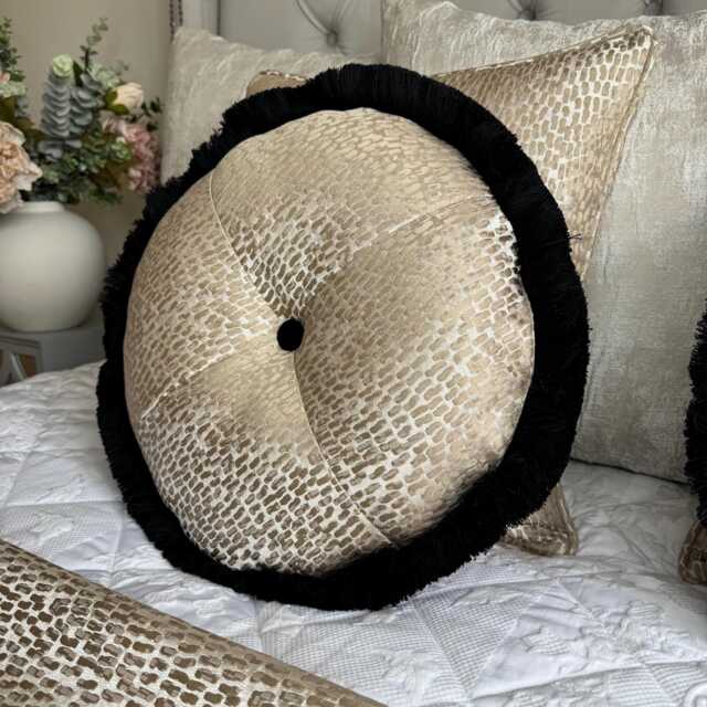 Black Gold Round Cushion - 16 - image 1