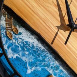 Moss & Epoxy Resin Wood Wall Clock Scandinavian Home Decor - thumbnail 3