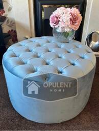 Round Chesterfield Plush Velvet Coffee Table With 30 Inches Diameter & 15 Height