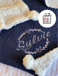 Personalised Baby Cable Knit Blanket -Wreath Name Embroidered Bow Or Pom Pom/Sherpa Reverse - thumbnail 1