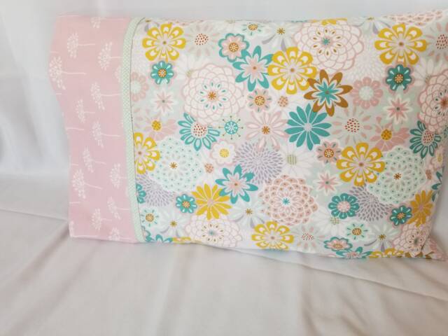 standard/Queen Pillowcase - image 1