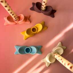 Bow Shaped Candlestick Holder - thumbnail 3