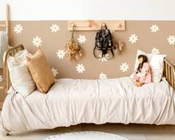 Daisy Wall Decals - Flower Stickers, Nursery Decor, Kids Room Art - thumbnail 1