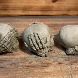 stone Garden See Hear Speak No Evil Gothic Detailed Skull Ornament - thumbnail 3