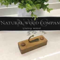 Handmade Oak Waxed Single Key Holder - Dog Leash Hook Slim Vertical Design - thumbnail 3