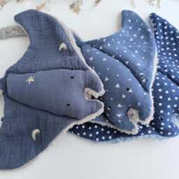 Handmade Manta Ray Baby Comforter, Blue Double Gauze Cotton Lovey, Sherpa Plush - thumbnail 3