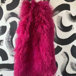 Mongolian Sheepskin Throw/Rug in Magenta Bright Pink - Free Postage Genuine - thumbnail 3