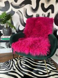 Mongolian Sheepskin Throw/Rug in Magenta Bright Pink - Free Postage Genuine - thumbnail 1
