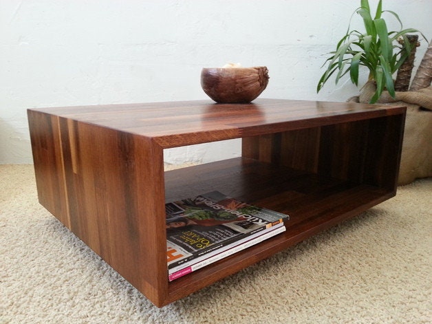Trinidad Lounge Table - image 1