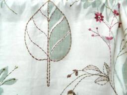 Lee Jofa Threadleaf By G P & J Baker - Window Valance/ Corded Scalloped Rod Pocket Valance/Embroidered Floral On Ivory Linen Fabric - thumbnail 2