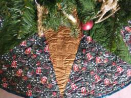 Extra Large Nutcracker Christmas Tree Skirt, Quilted Skirt. 72
