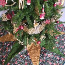 Extra Large Nutcracker Christmas Tree Skirt, Quilted Skirt. 72 - thumbnail 2