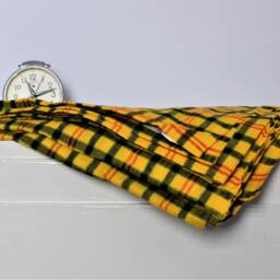 African Maasai Shuka Blanket - Acrylic Throw, Sarong, Cape - thumbnail 3