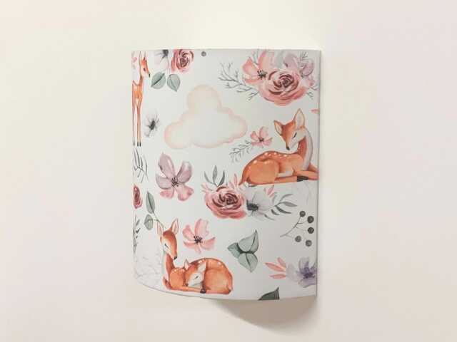 Wall Light With Deer, Fawn & Hot Air Balloon Motifs - Perfect For Christmas, Birthdays, Baby's Room Or Child's Bedroom - image 1