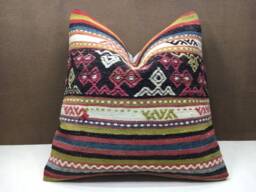 Vintage Kilim Pillow Cover, Bohemian Turkish Throw - 20x20 - thumbnail 1