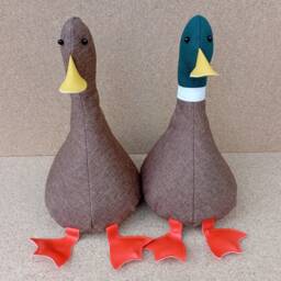 Cool Canard Doorstop/Bookends. Mallard Duck Pair - Lovers Valentines Flat Packed Wedding Gift Anniversary Couples Home Decor - thumbnail 2