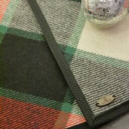 Limited Edition Old Canadian Plaid Christmas Tree Skirt - thumbnail 2