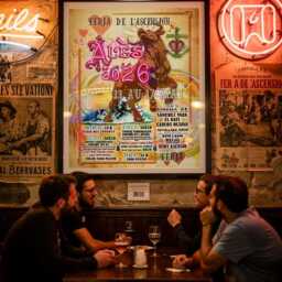 N??mes Feria 2025 Poster - Limited Edition Artwork Of Pentecost & Vendanges Aficionado Gift - thumbnail 2