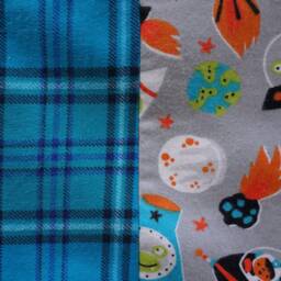 Astronauts & Aliens Blanket - thumbnail 3