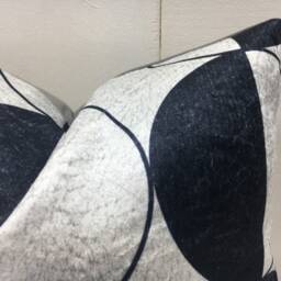 Ikat Silk Pillow Cover, Handwoven Accent Cushion - 16x16 - thumbnail 2