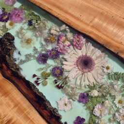 Round Coffee Table Made Of Linden Wood, Real Flowers, Epoxy Resin, Artwork, Mint Green Color According To Customer Specifications - thumbnail 3
