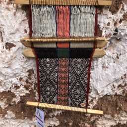 Awana Amaru - M, Handwoven Peruvian Wall Hanging - Boho Home Decor, Sheep's Wool - thumbnail 3