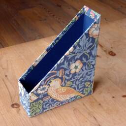 William Morris Magazine Holder Strawberry Thief Navy, Handmade Stationery - thumbnail 3