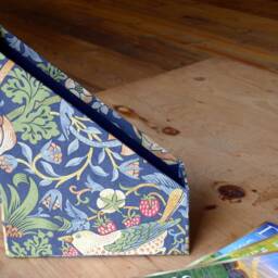 William Morris Magazine Holder Strawberry Thief Navy, Handmade Stationery - thumbnail 2