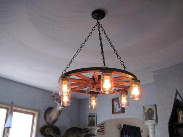 24 Inchwagon Wheel Chandelier