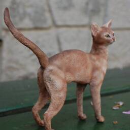 Abyssinian Cat Figurine(Shall We Take A Walk Together? - thumbnail 3