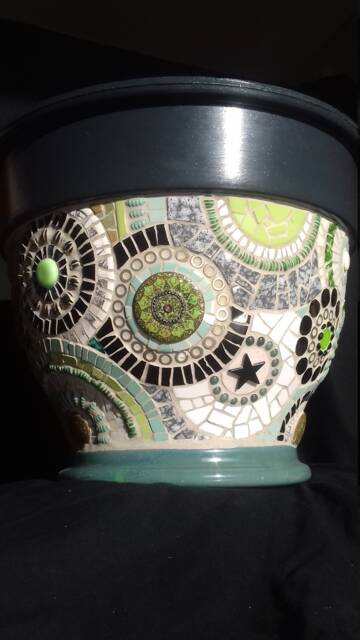 Mosaic Plant Pot - image 1