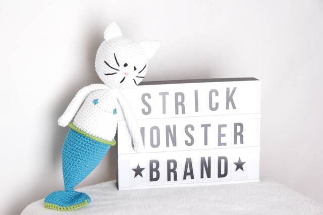 Crocheted Musical Cat Mermaid Arielle Cat - image 1