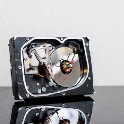 Hard Drive Clock, Unique Industrial Birthday Gift, Husband Gift, Boyfriend Dad Tech Gadget Gift - thumbnail 1