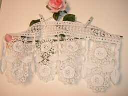 Crochet Curtain Lace - Border With Leaves & Irish Roses Country House Crochet Italian Handcrafted cm.52x27 - thumbnail 1