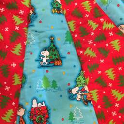 Christmas Tree Skirt, Table Top Mini Charlie Brown Small Skirt - thumbnail 3