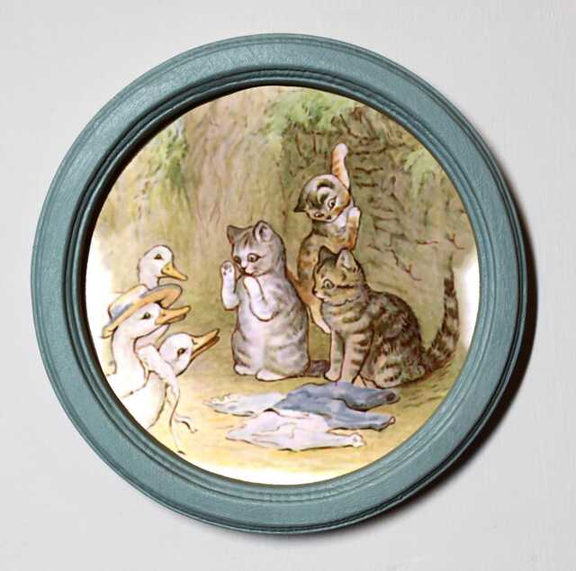 Beatrix Potter Tom Kitten Art Print, Round Wooden Nursery Decor - image 1
