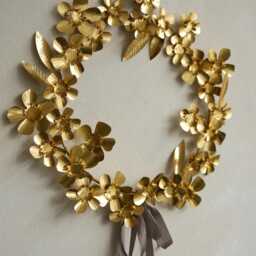 Christmas Brass Anemone Flower Wreath Winter Door Hanging, Handmade - thumbnail 2