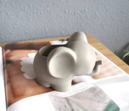 Concrete Cute Elephant Plant Pot Planter Gift Nursery Decor Cactus Pot, Small Indoor Unique Statue