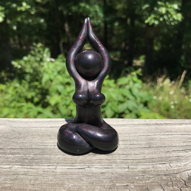Wild Summer Berry Meditation Goddess Statue - Sage Woman, Yoga, Summer Solstice, Raspberry, Blackberry, Red Tent, Priestess, Inner Wisdom - image 1