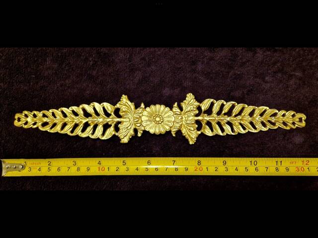 Ornate Applique Gilt Or White French Style Decorative Wall Furniture Onlay Moulding Pediment Plastic Decoration - image 1