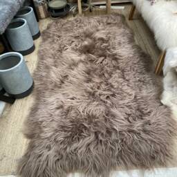 Large Taupe , Pale Brown Genuine Icelandic Sheepskin Rug Sheepskin. Brown Long Wool Luxury - thumbnail 2
