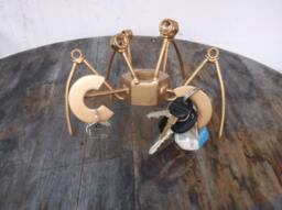 Red Crab Scrap Metal Recycled Art, Sculpture Figurine - thumbnail 4