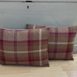 Balmoral Tartan Feather Pillow Set Wool Effect Lumber Cushions - thumbnail 2