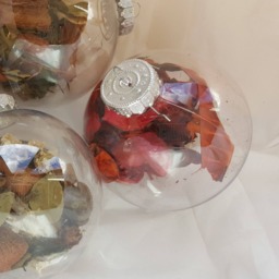 Scented Potpourri Christmas Ornament Balls, Apple Cinnamon Pine, Set Of 6 - thumbnail 2