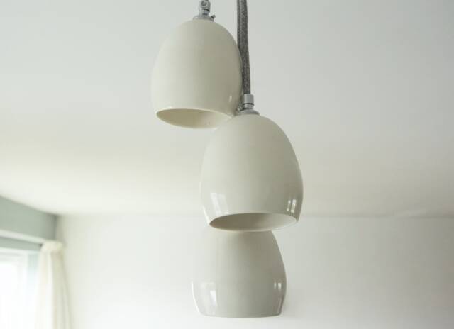 White Organic 3 Porcelain Pendant Light - image 1