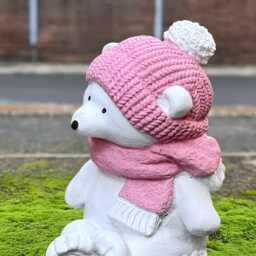 Concrete Polar Bear in Hat Statue Cute White Figurine Winter Home Decor Handmade Stone Animal Sculpture Garden Holiday Decoration Gift - thumbnail 2